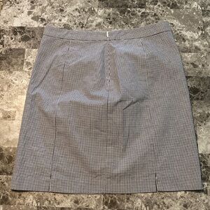 Tommy Hilfiger M-Slit Plaid Skirt - Size 6